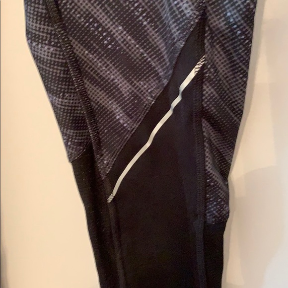 Champion workout black leggings size xs - Picture 3 of 7